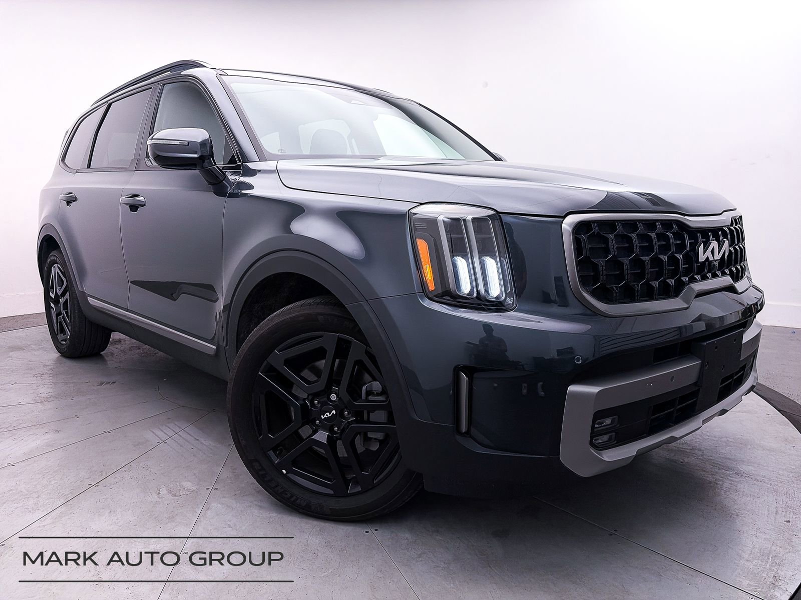 Used 2023 Kia Telluride SX Prestige X-Line image 1