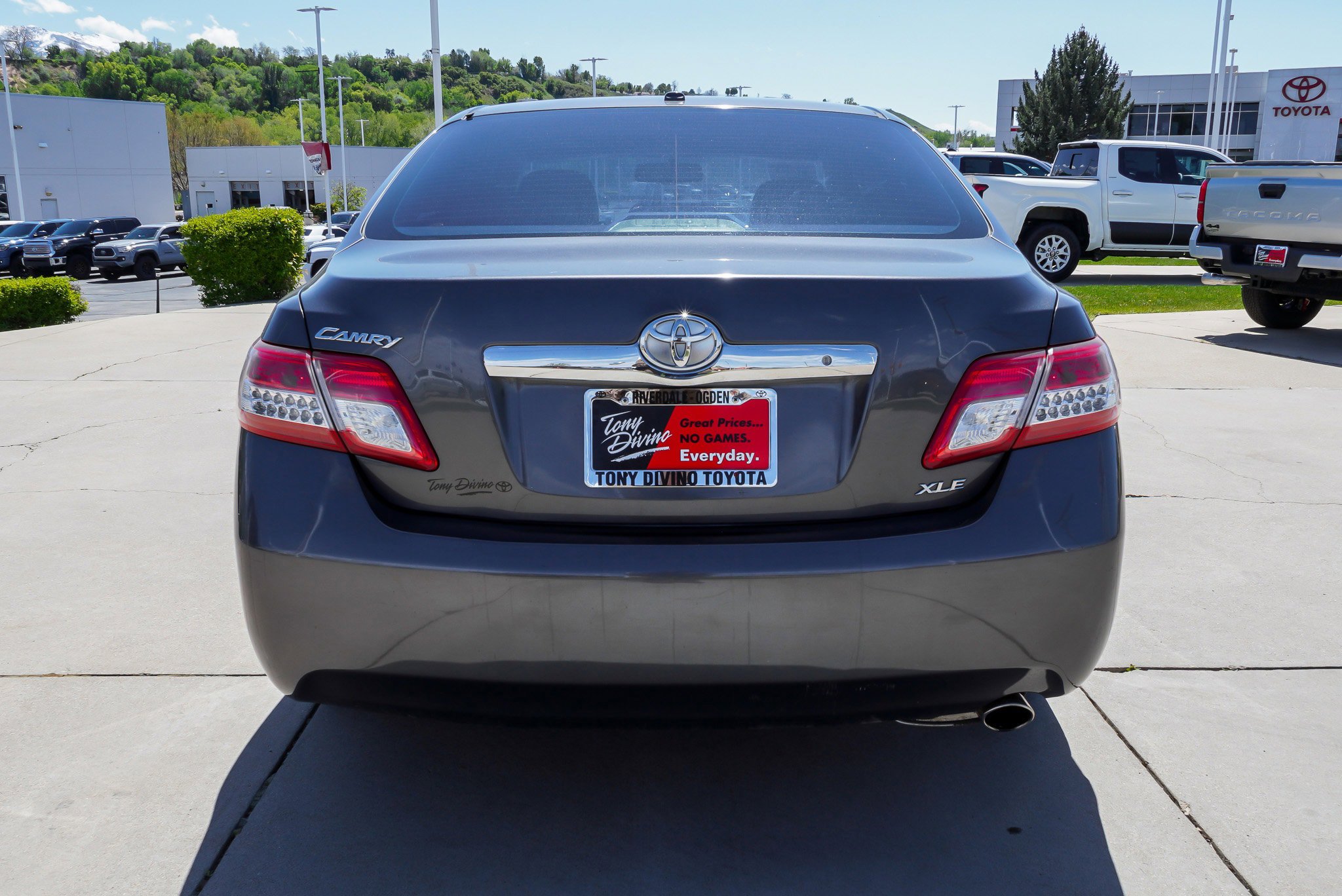 Used 2010 Toyota Camry XLE FWD image 7