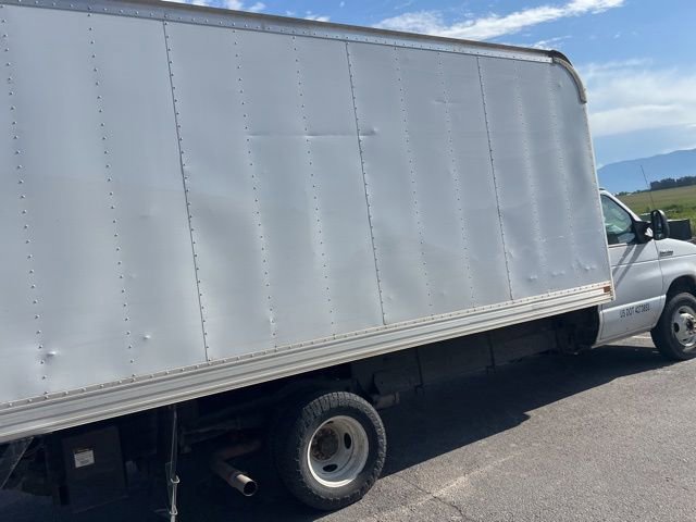Used 2022 Ford E-450 and Econoline 450 Super Duty RWD image 7