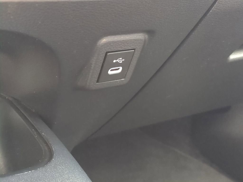 Used 2023 Toyota Corolla LE image 22