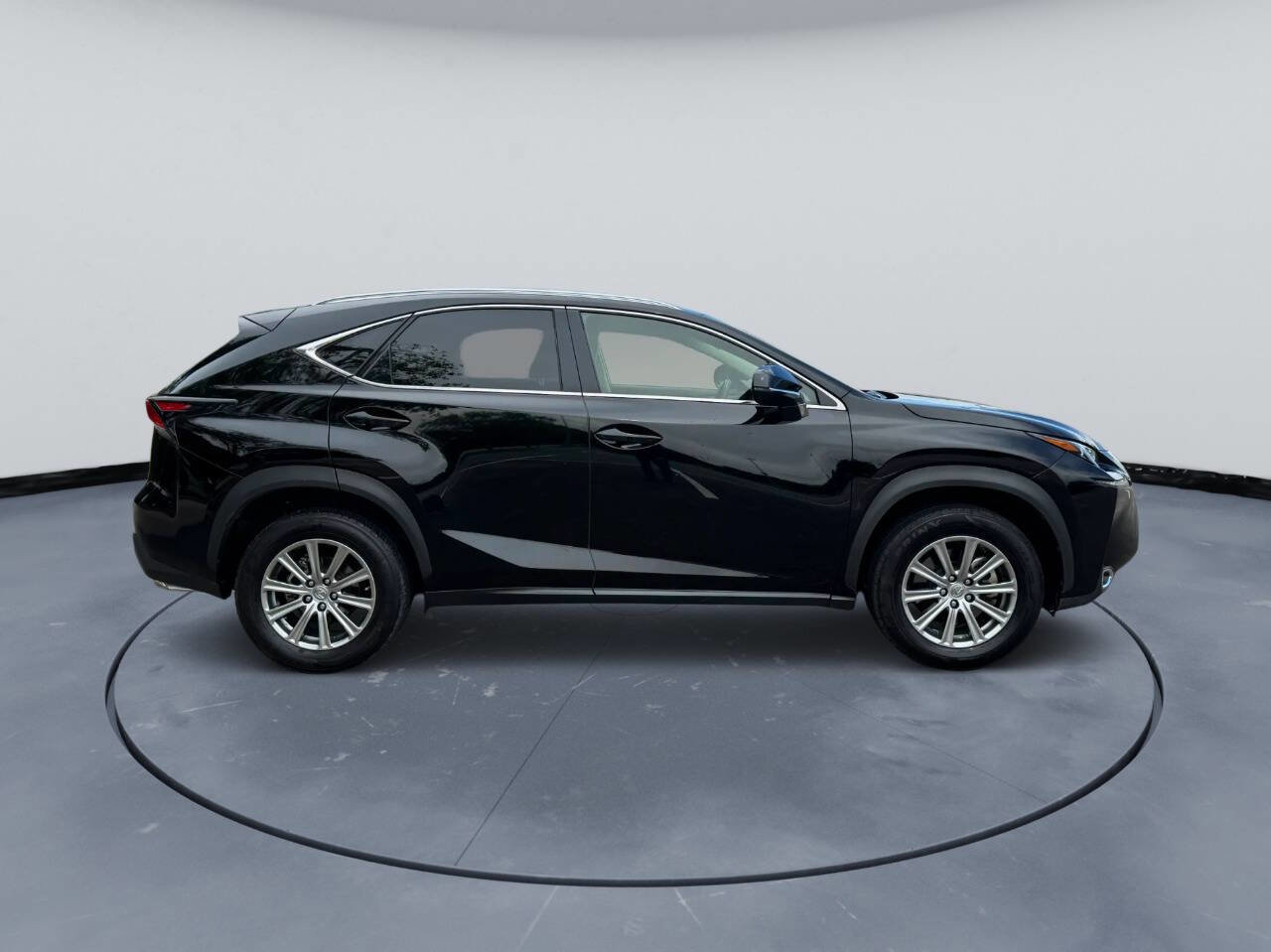 Used 2016 Lexus NX 200t FWD image 5