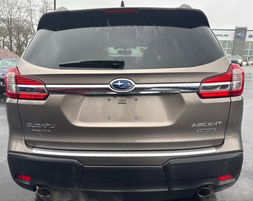 Used 2021 Subaru Ascent Limited w/ Technology Package AWD/4WD image 6