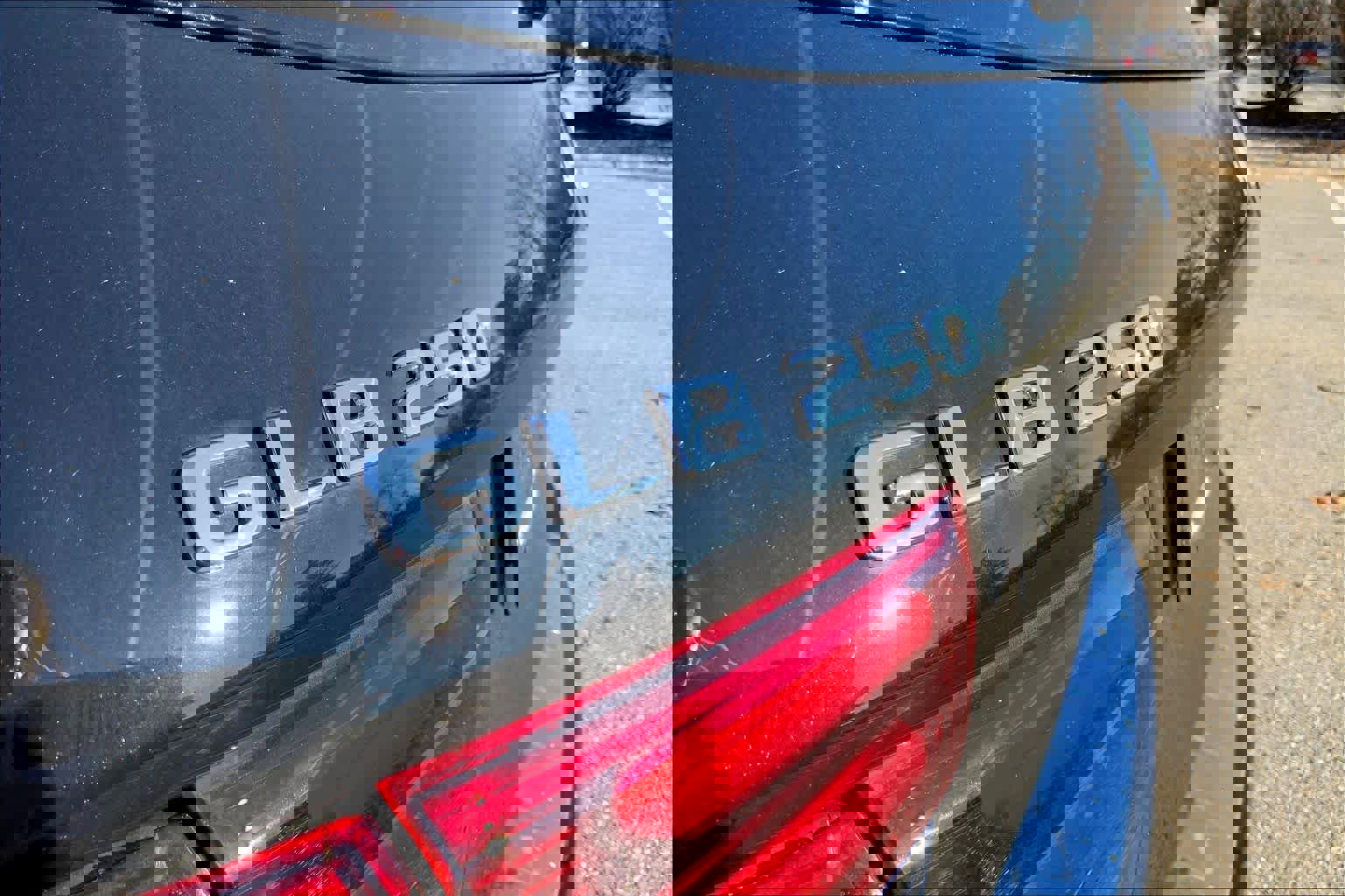 Used 2025 Mercedes-Benz GLB 250 GLB 250 image 30