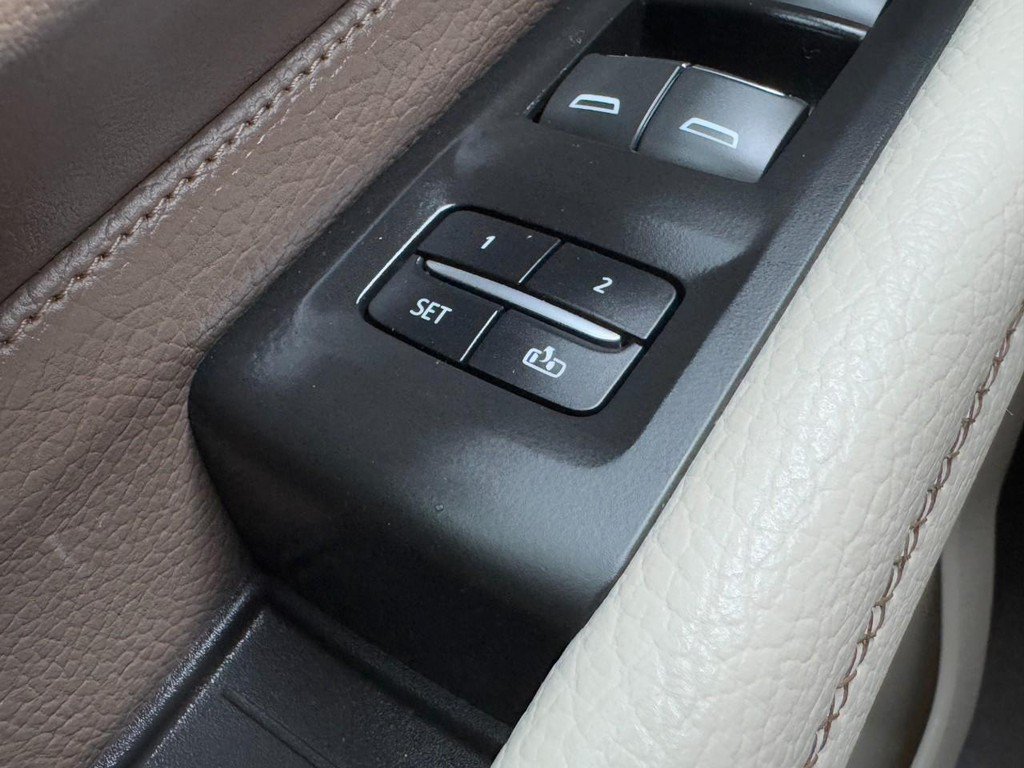 Used 2022 GMC Yukon Denali AWD/4WD image 20