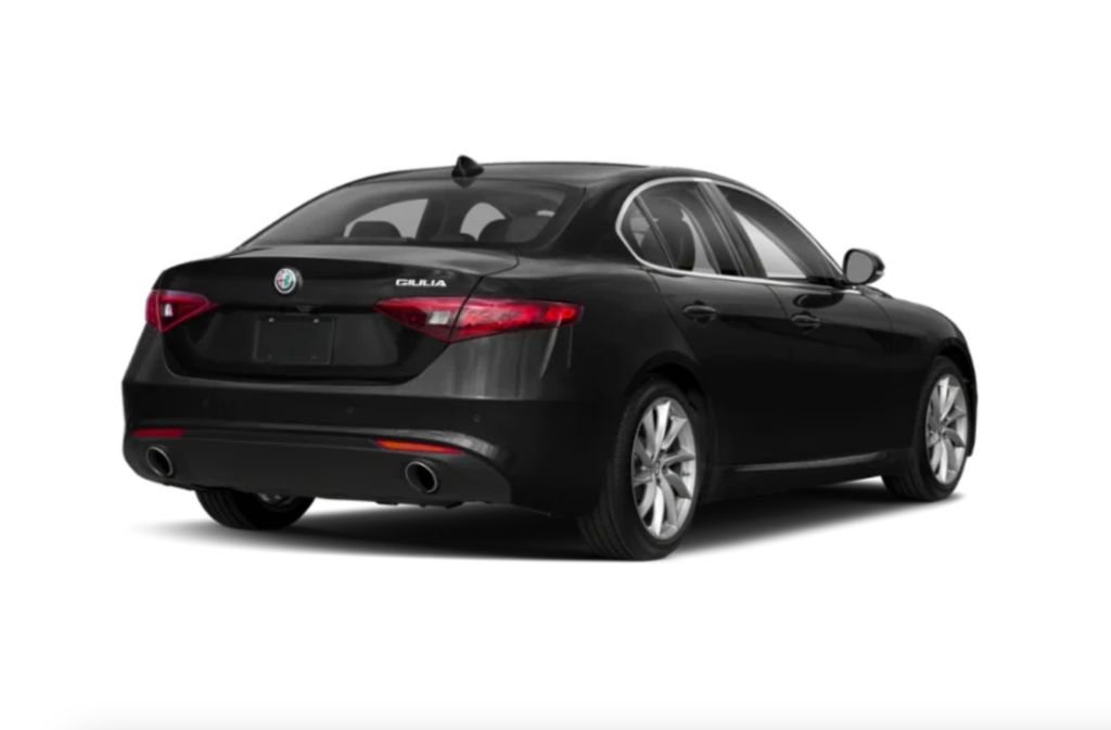 Used 2019 Alfa Romeo Giulia Ti Sport w/ Quick Order Package 22S Sport AWD/4WD image 2