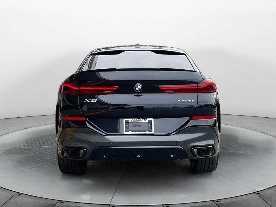 New 2026 BMW X6 xDrive40i w/ Climate Comfort Package image 6