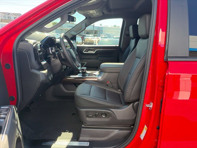 New 2026 Chevrolet Silverado 1500 LT w/ Z71 Off-Road Package AWD/4WD image 8