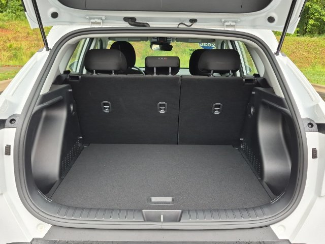 Used 2026 Hyundai Kona SE FWD image 23