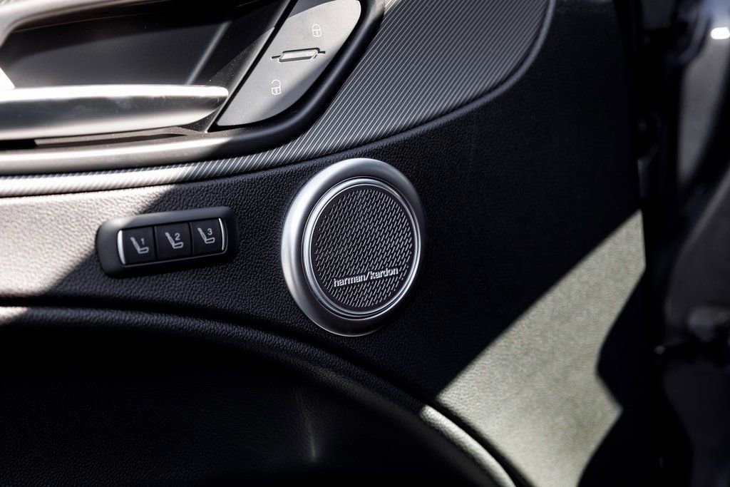 New 2025 Alfa Romeo Stelvio Sprint image 23