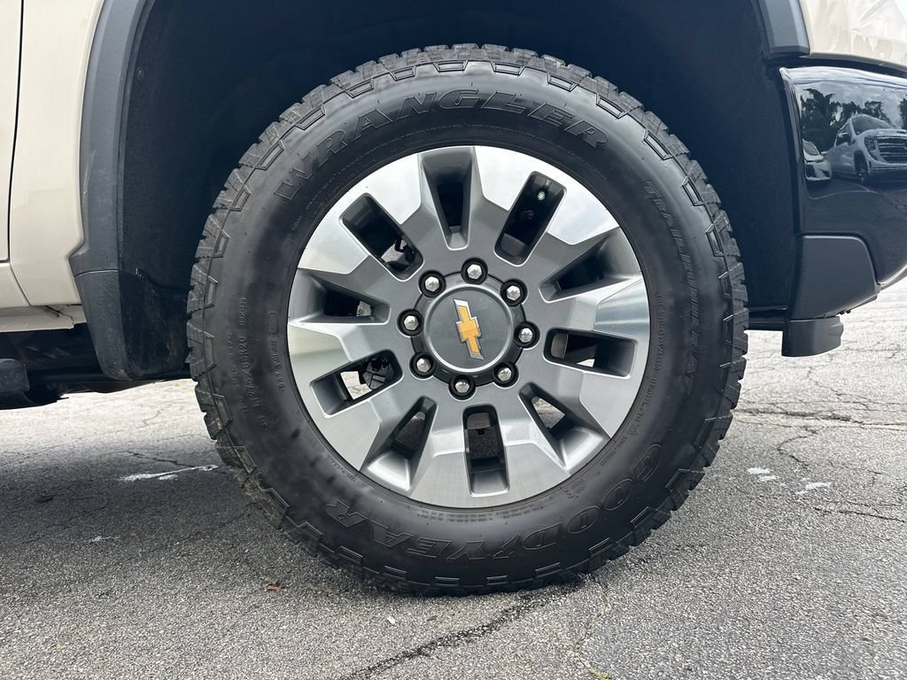Used 2026 Chevrolet Silverado 2500 Custom w/ Custom Value Package AWD/4WD image 13