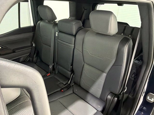 Used 2025 Lexus GX 550 w/ Accessory Package (2T) AWD/4WD image 16
