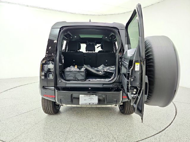 New 2026 Land Rover Defender 110 S AWD/4WD image 19