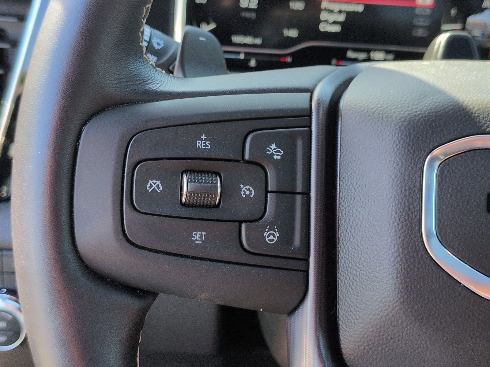 Used 2024 GMC Sierra 1500 Denali Ultimate AWD/4WD image 17