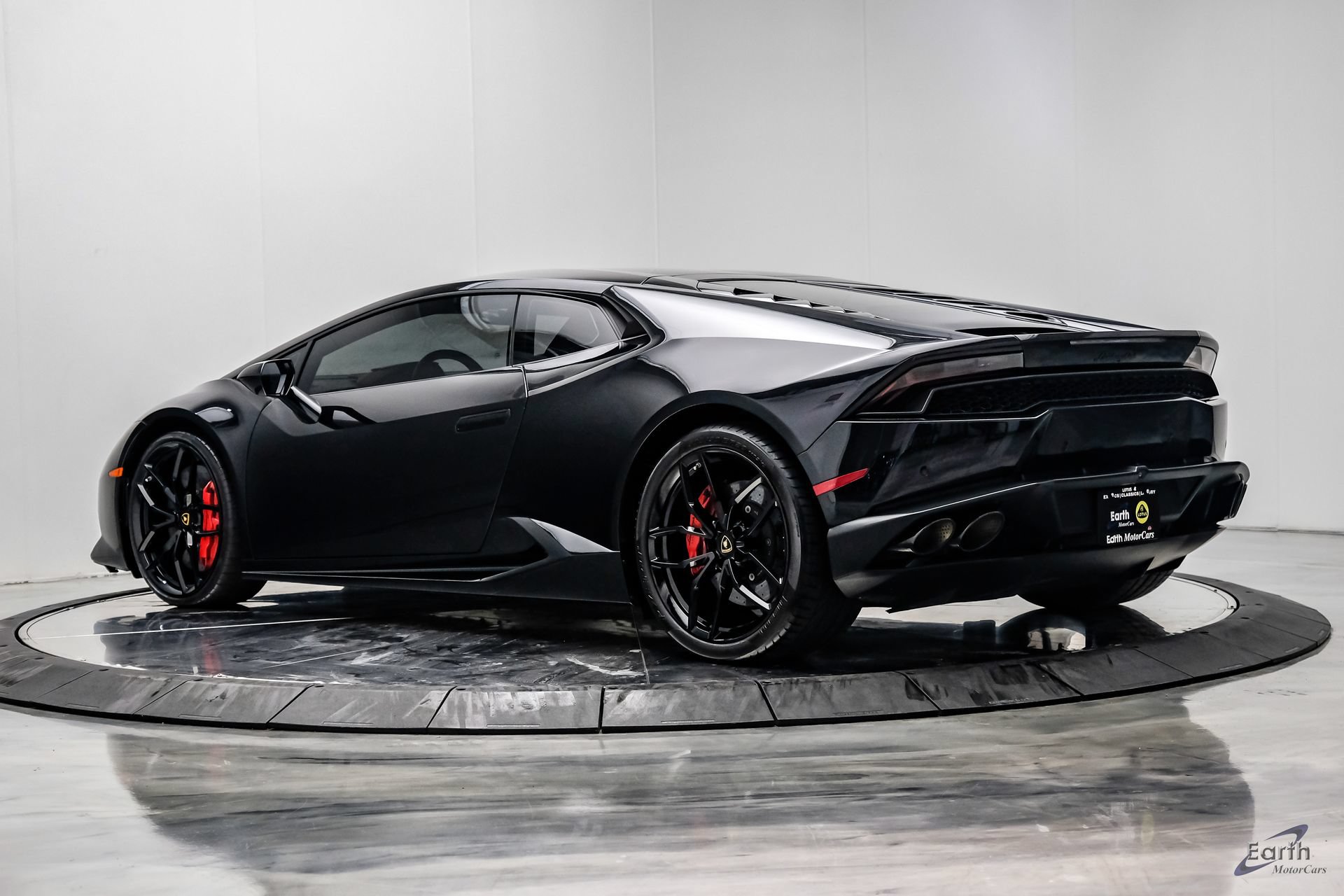 Used 2015 Lamborghini Huracan LP 610-4 AWD/4WD image 12