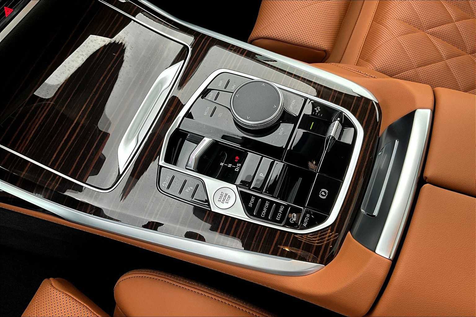 New 2026 BMW X7 xDrive40i image 8