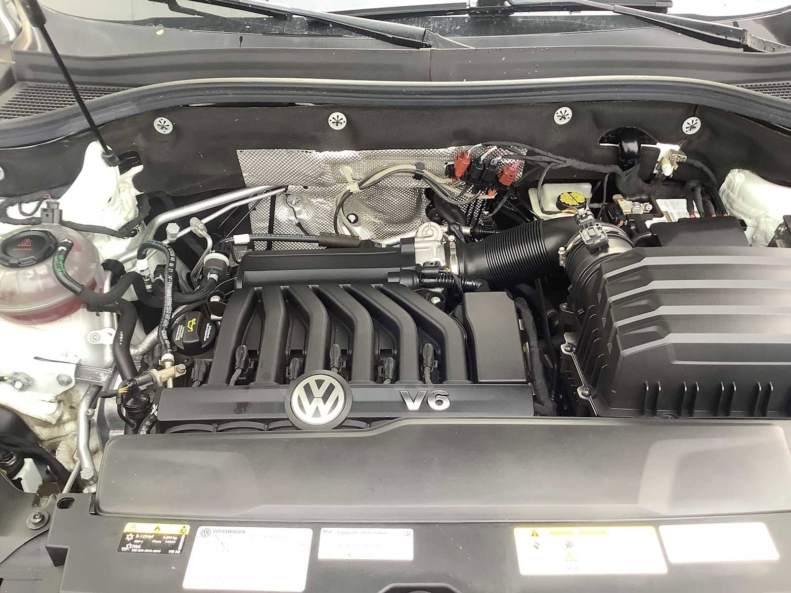 Used 2021 Volkswagen Atlas SEL Premium image 8