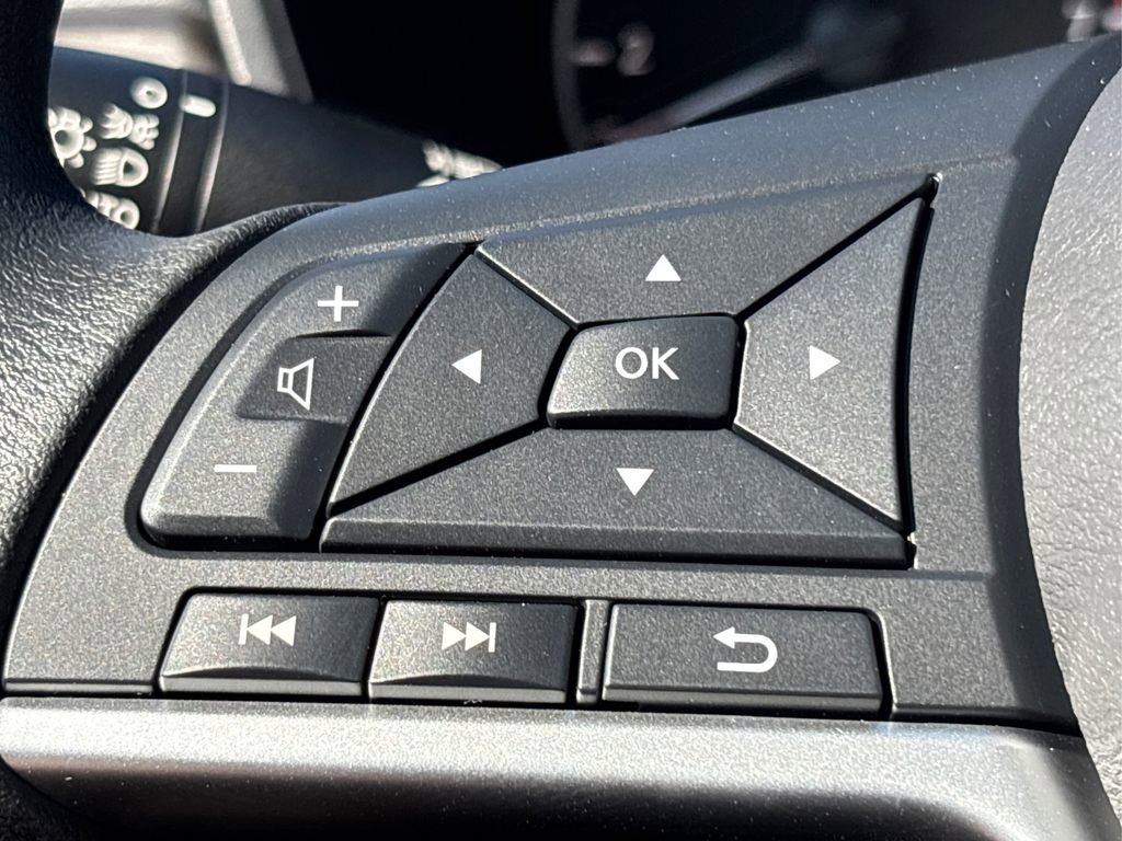 New 2025 Nissan Altima 2.5 SV w/ SV Special Edition Package image 32