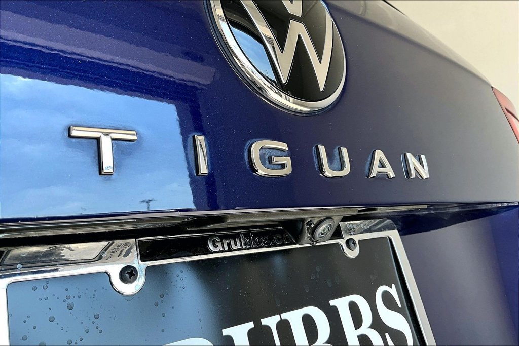 Used 2024 Volkswagen Tiguan SEL R-Line AWD/4WD image 39