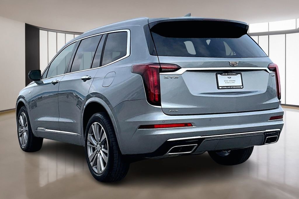 Certified 2025 Cadillac XT6 Premium Luxury AWD/4WD image 12
