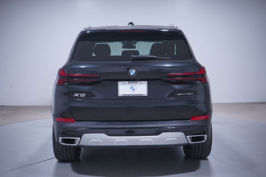 Used 2025 BMW X5 xDrive40i w/ Parking Assistance Package image 5