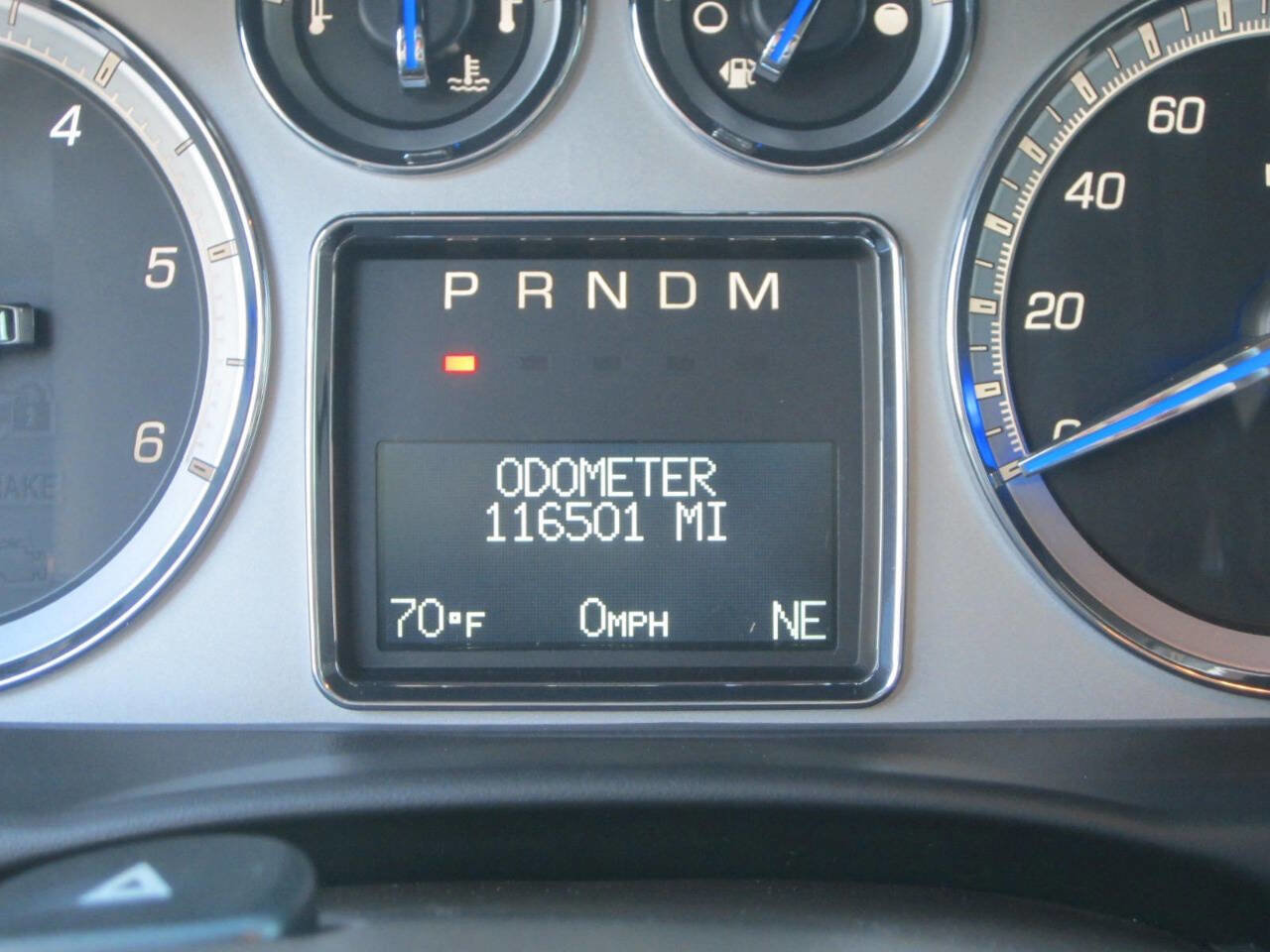 Used 2009 Cadillac Escalade Base AWD 4dr SUV w/V8 Ultra Lu image 36