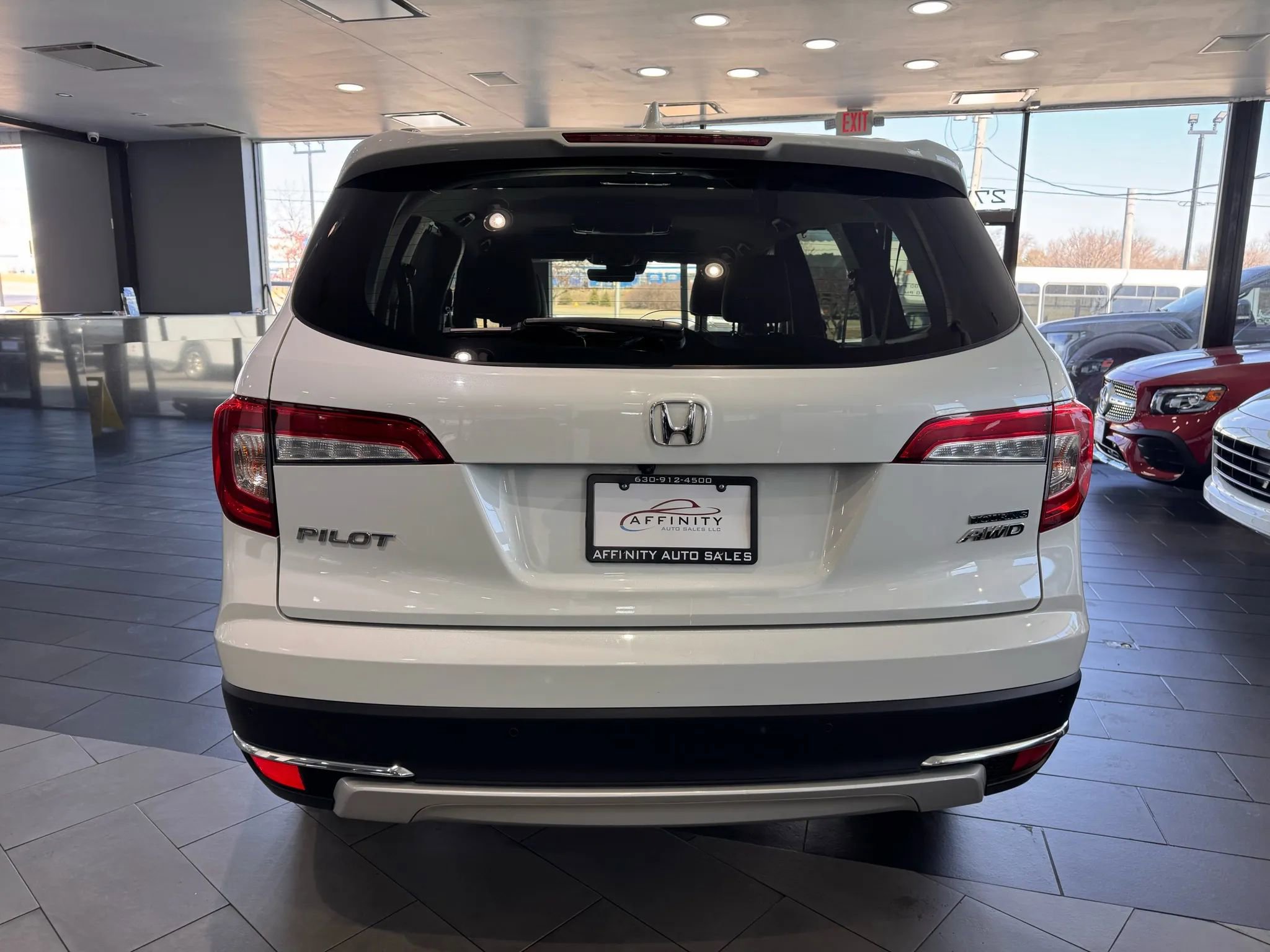 Used 2021 Honda Pilot Touring image 4