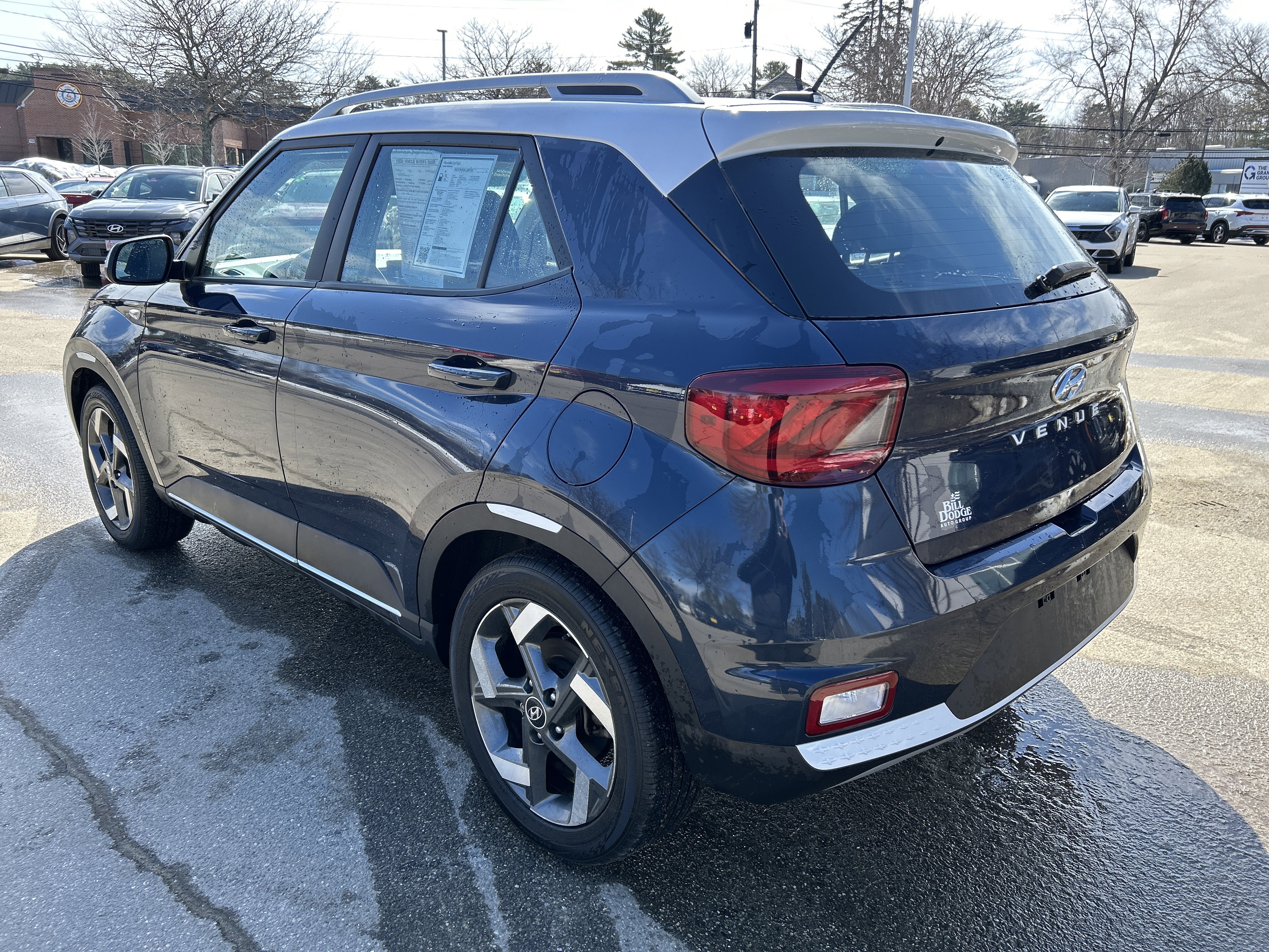 Certified 2023 Hyundai Venue Limited image 7