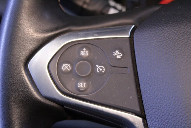 Used 2023 Chevrolet Traverse LT image 23