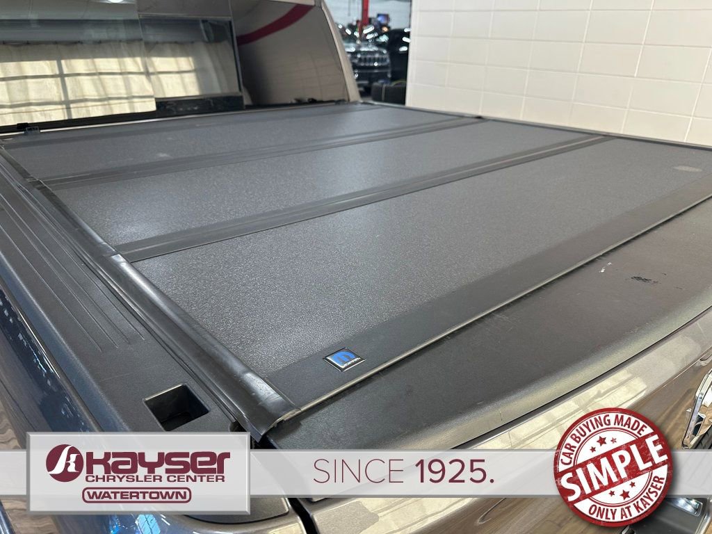 Used 2022 RAM 1500 Laramie AWD/4WD image 8