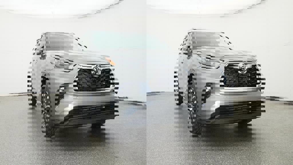 New 2026 Toyota Highlander XLE image 30