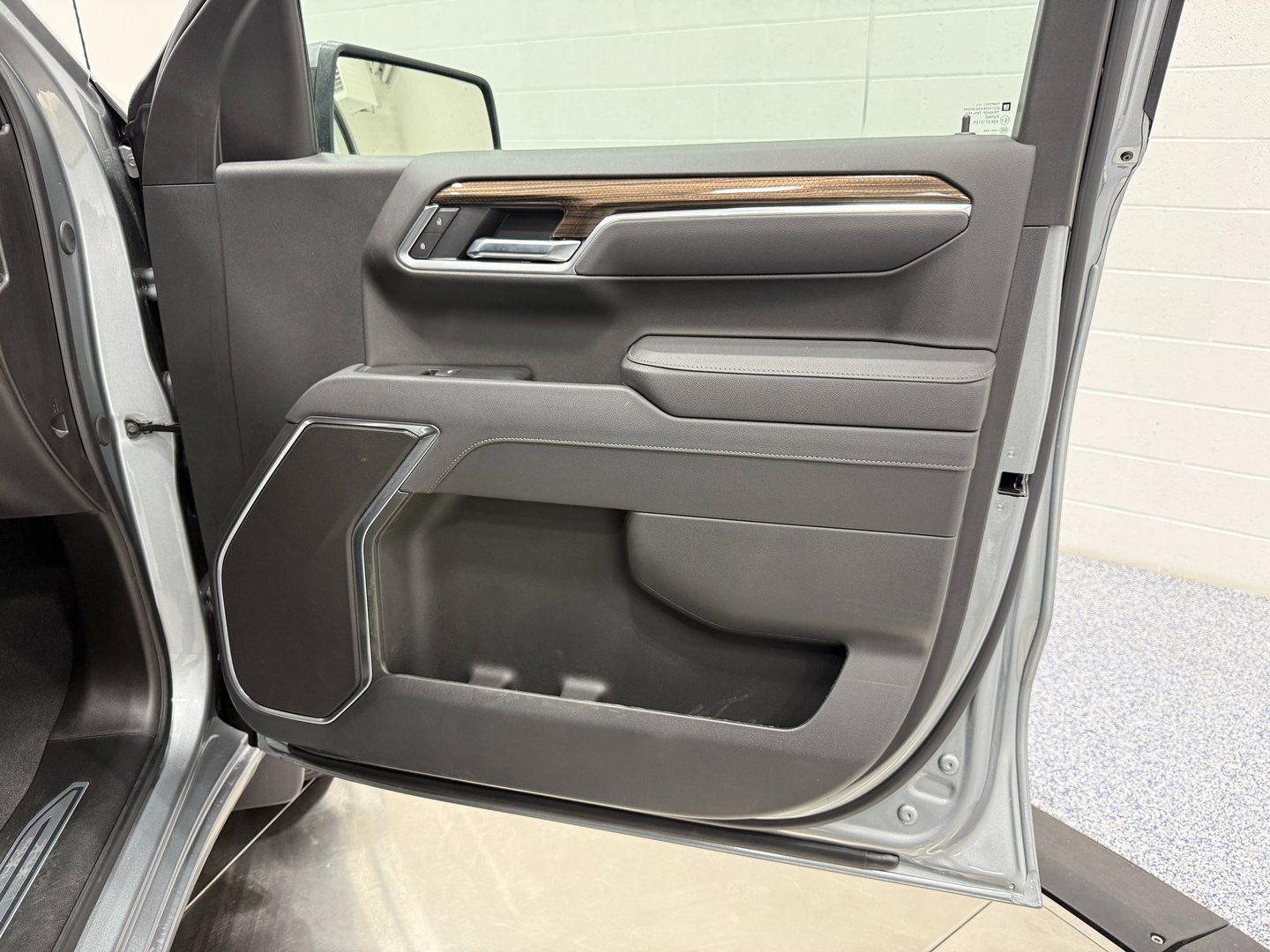 Used 2025 Chevrolet Silverado 1500 RST w/ Convenience Package II AWD/4WD image 25