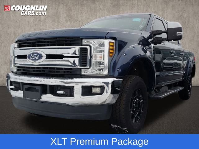 Used 2018 Ford F250 XLT w/ XLT Premium Package image 4
