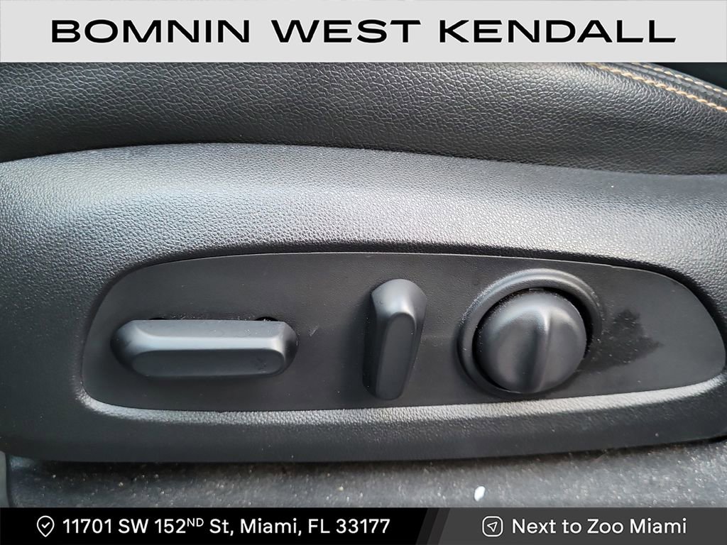 Used 2020 GMC Terrain SLT w/ Preferred Package image 13