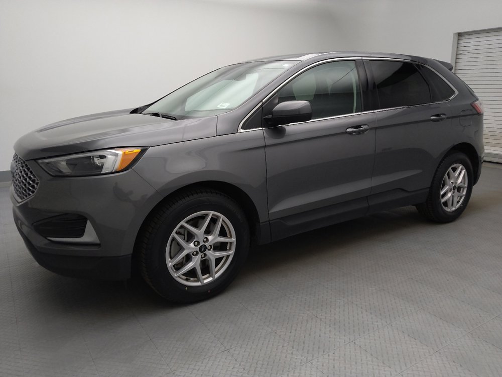 Used 2024 Ford Edge SEL image 2