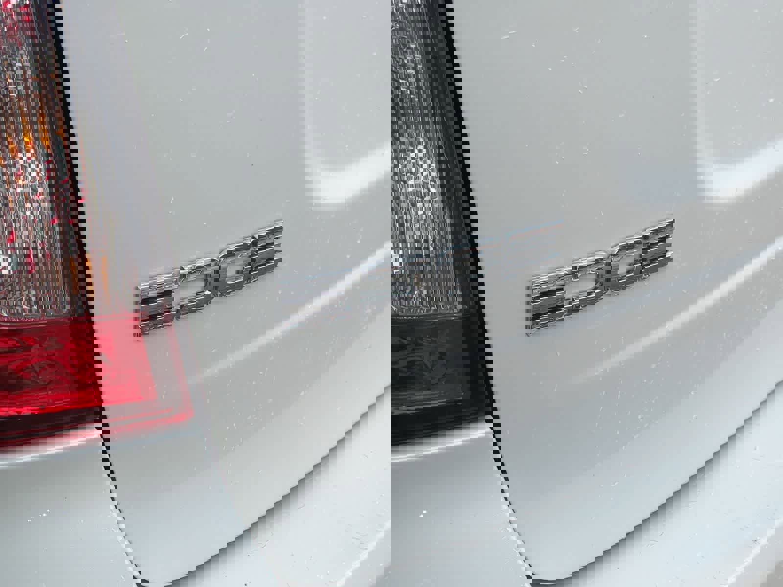 Used 2011 Ford Edge Limited image 13