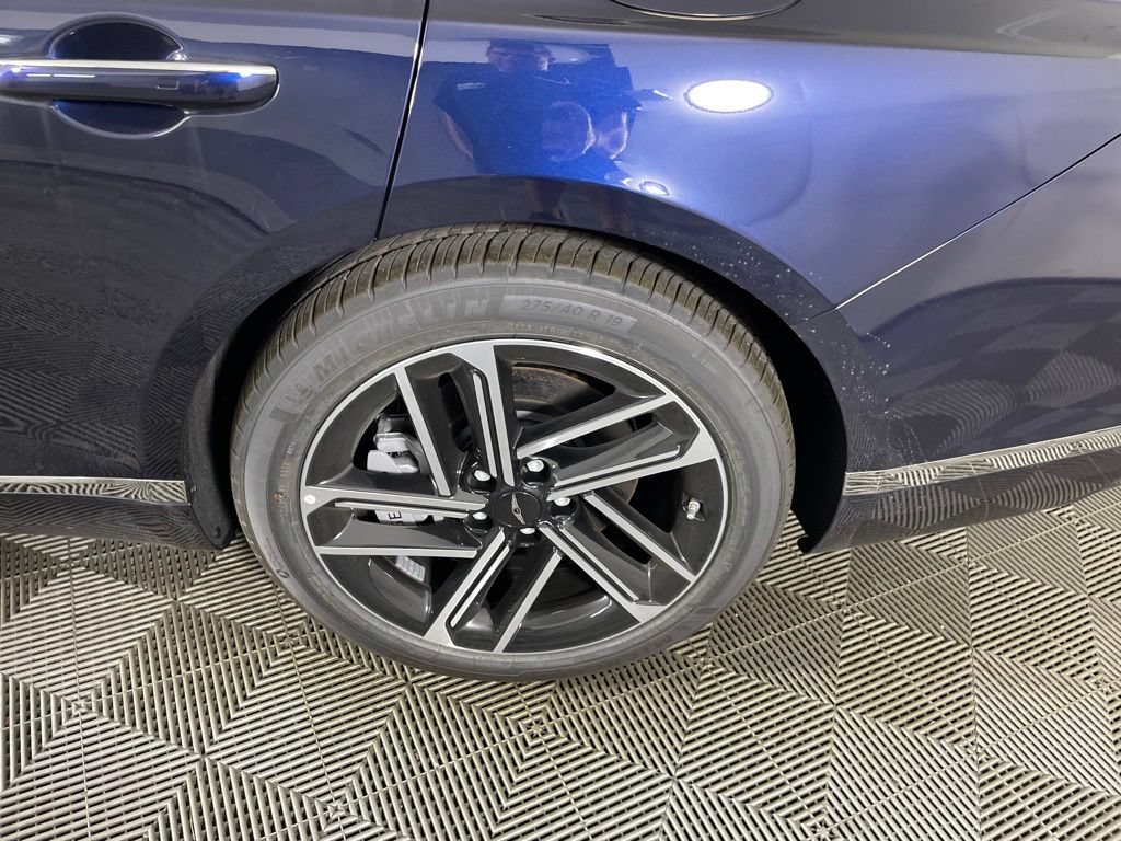 New 2027 Genesis G80 2.5T Advanced AWD/4WD image 17