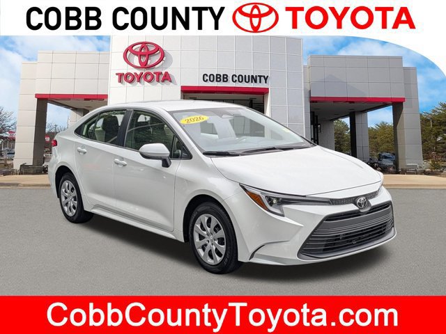 Used 2026 Toyota Corolla LE FWD image 1