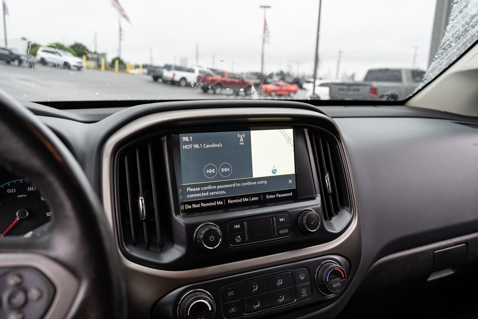 Used 2021 Chevrolet Colorado Z71 w/ Safety Package AWD/4WD image 23