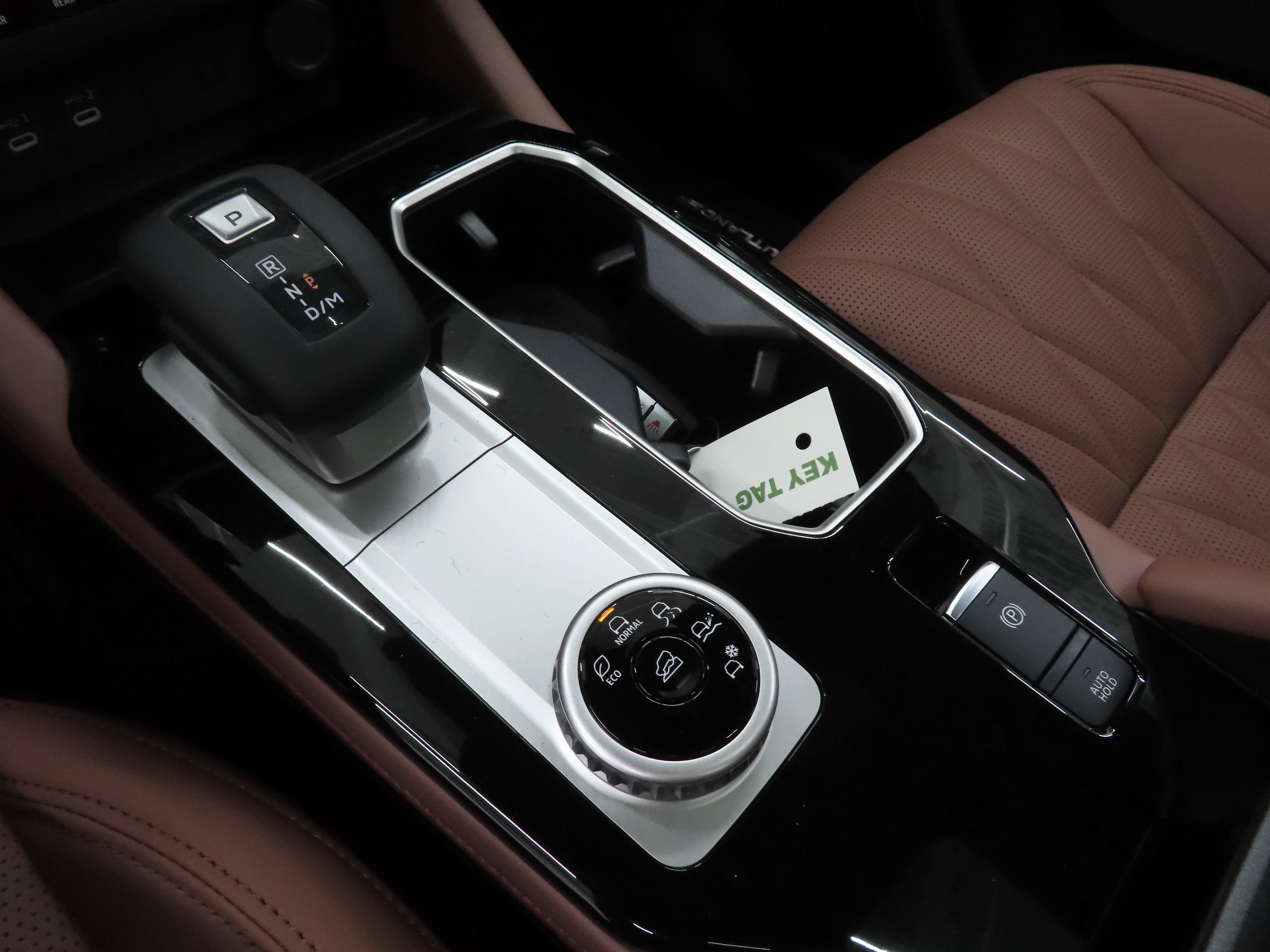 New 2026 Mitsubishi Outlander SEL FWD image 16