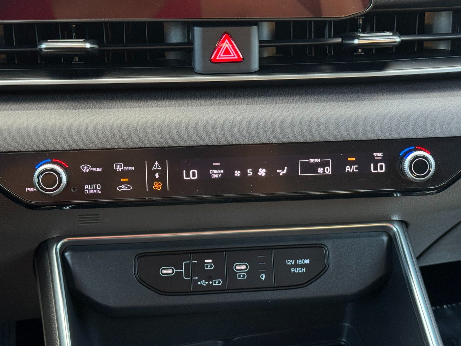 Used 2025 Kia Carnival SX FWD image 34