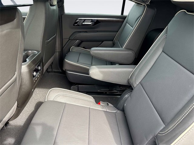 New 2026 Chevrolet Suburban Premier image 18