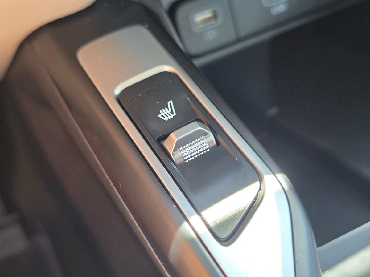 Used 2022 Kia Sorento S FWD image 42