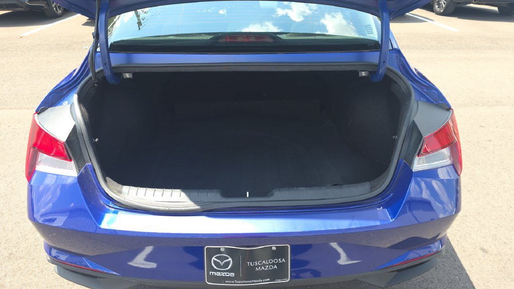 Used 2021 Hyundai Elantra SEL FWD image 9