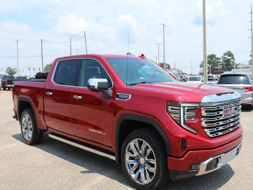 Used 2024 GMC Sierra 1500 Denali w/ Denali Reserve Package RWD image 3