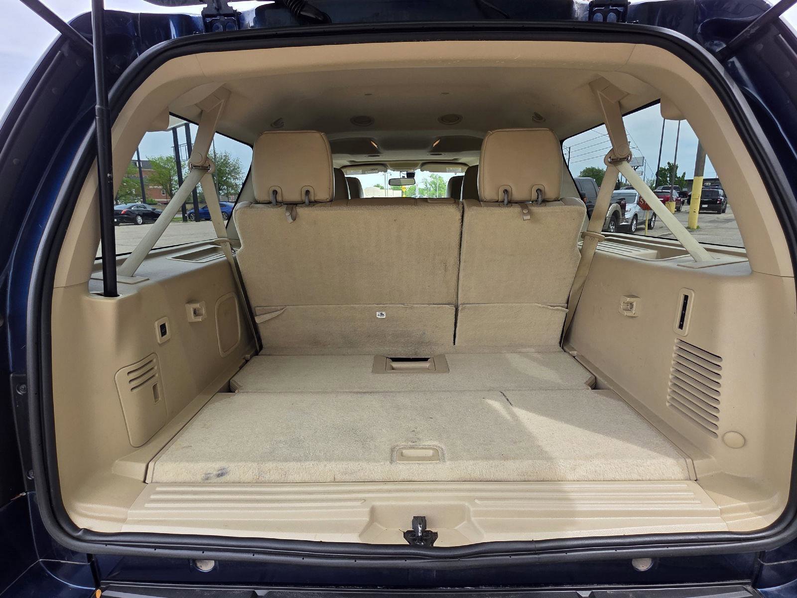 Used 2017 Ford Expedition EL Limited w/ Equipment Group 301A RWD image 33
