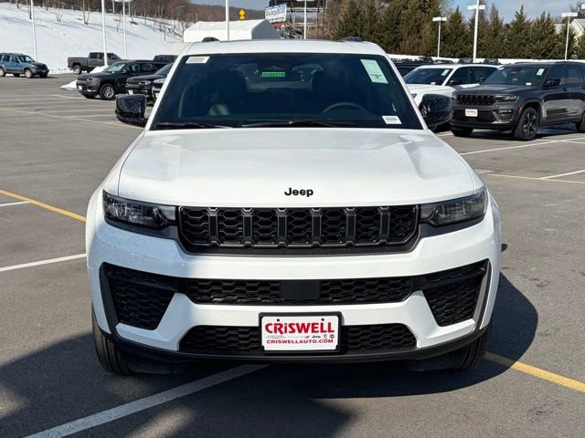 New 2026 Jeep Grand Cherokee Altitude image 10