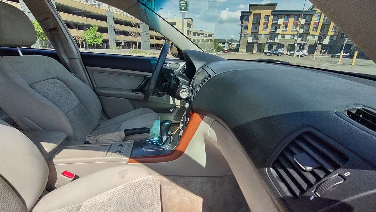 Used 2005 Subaru Outback 2.5i image 27