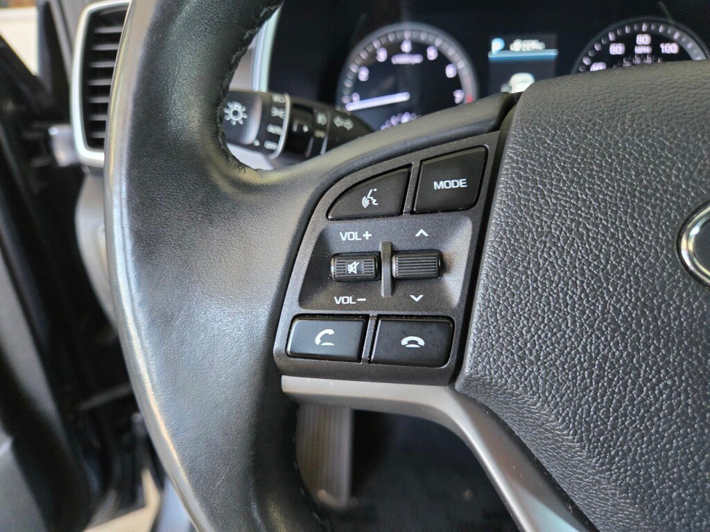 Used 2019 Hyundai Tucson Ultimate w/ Cargo Package AWD/4WD image 24