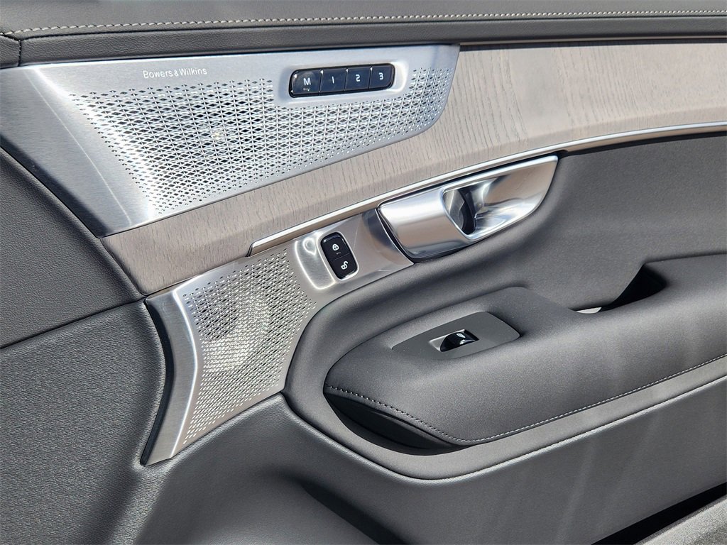 New 2026 Volvo XC90 T8 Ultra image 21