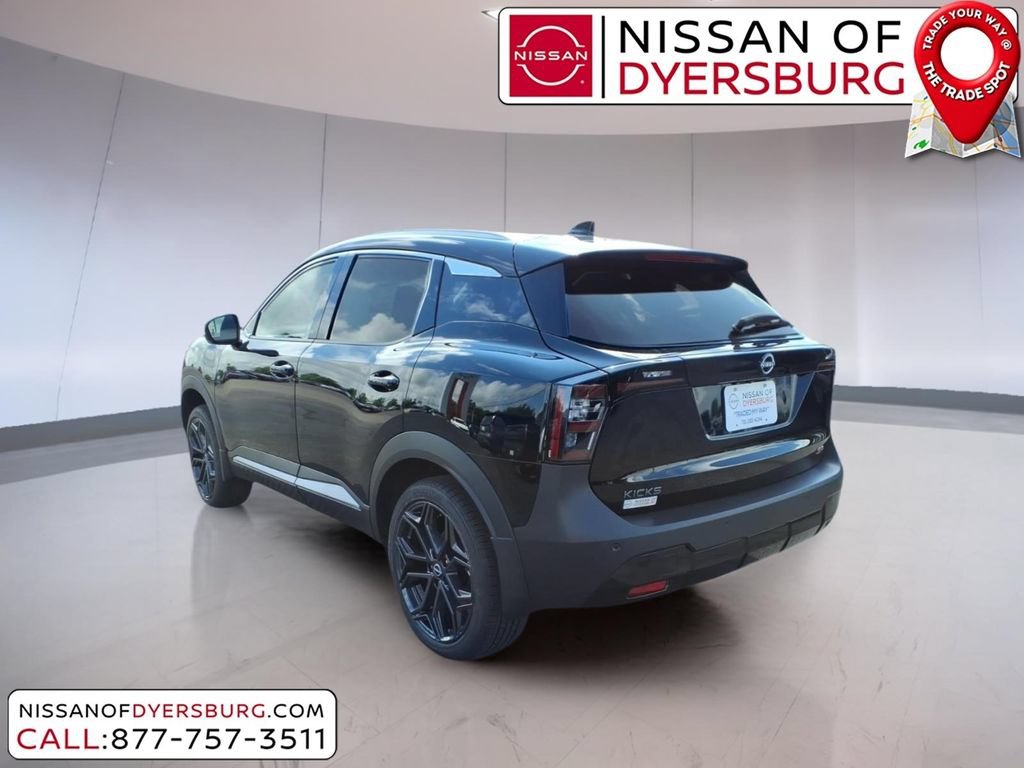 New 2026 Nissan Kicks SR w/ SR Premium Package FWD image 5
